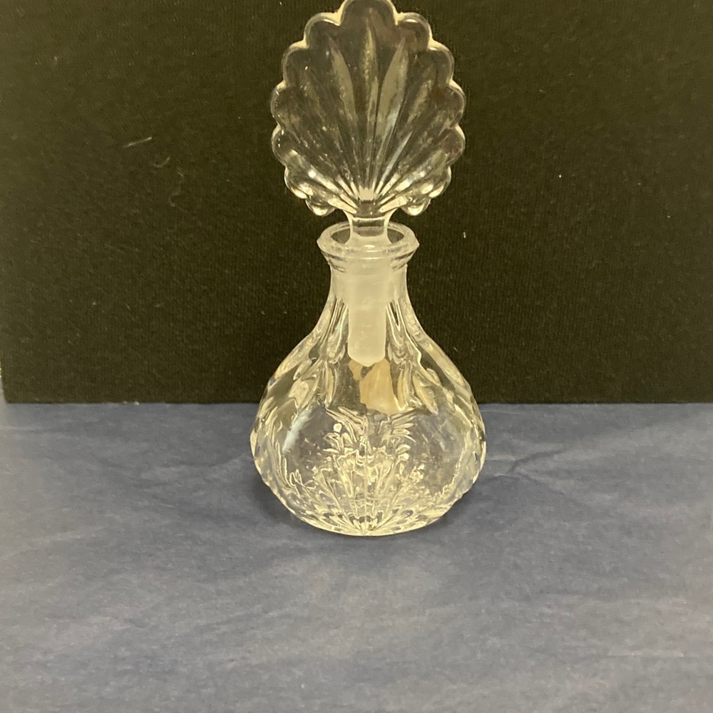 Hafbauer German perfume bottle (empty) vintage bottle seashell 24% lead crystal